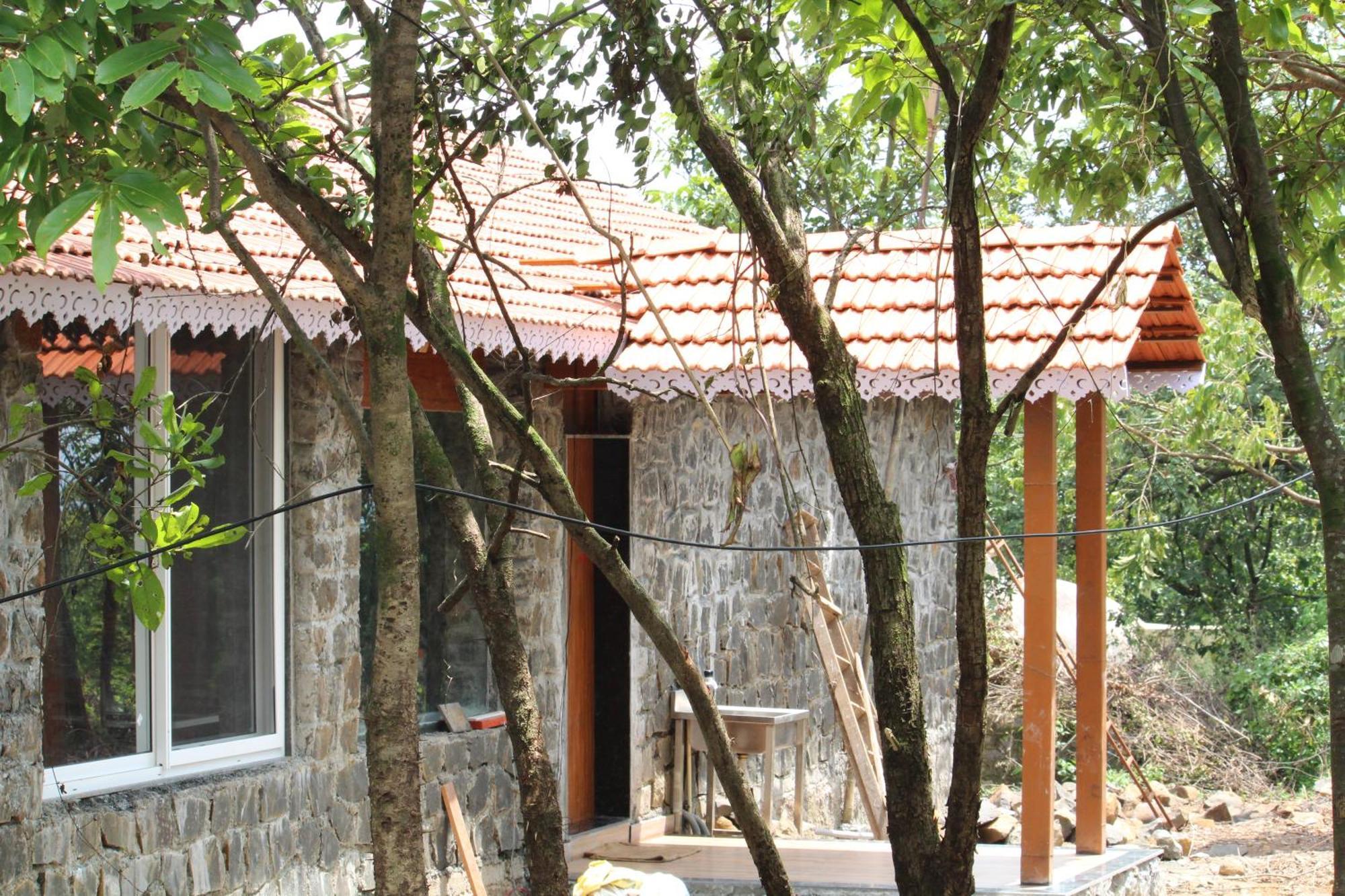 Eshi Resorts And Restaurant - Bhimashankars Jungle Luxury Resort Taleghar Dış mekan fotoğraf