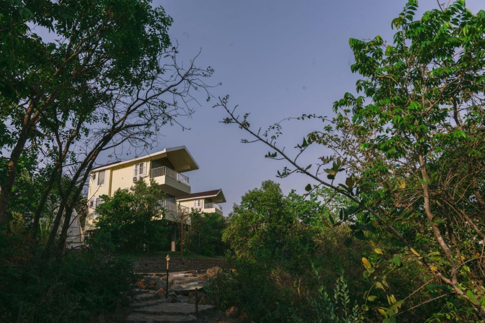 Eshi Resorts And Restaurant - Bhimashankars Jungle Luxury Resort Taleghar Dış mekan fotoğraf